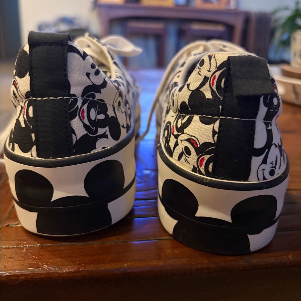 Disney Mickey Mouse Kids Sneakers - Black and White - Picture 3 of 5